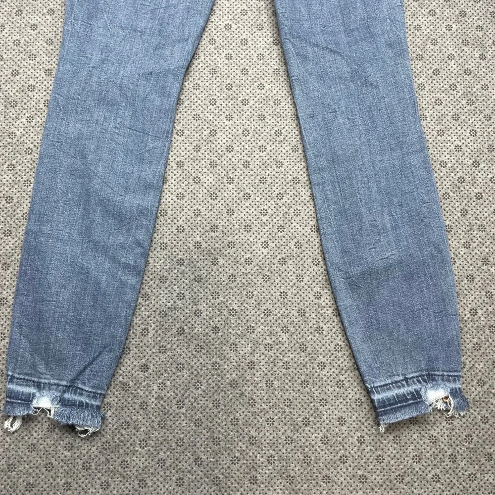 Good American Good Waist Distressed Chewed Hem Skinny Jeans Blue 6/28 GWRH103T